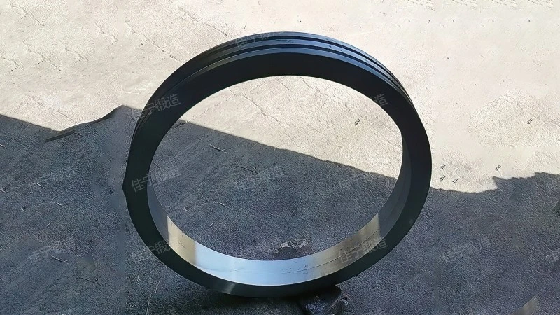 端部转环环形锻件