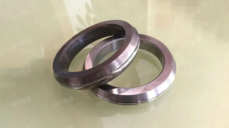 端部转环毛坯